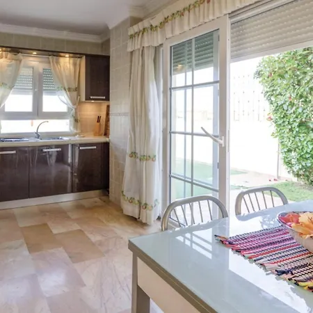 Large 3 Bedrooms فيلة